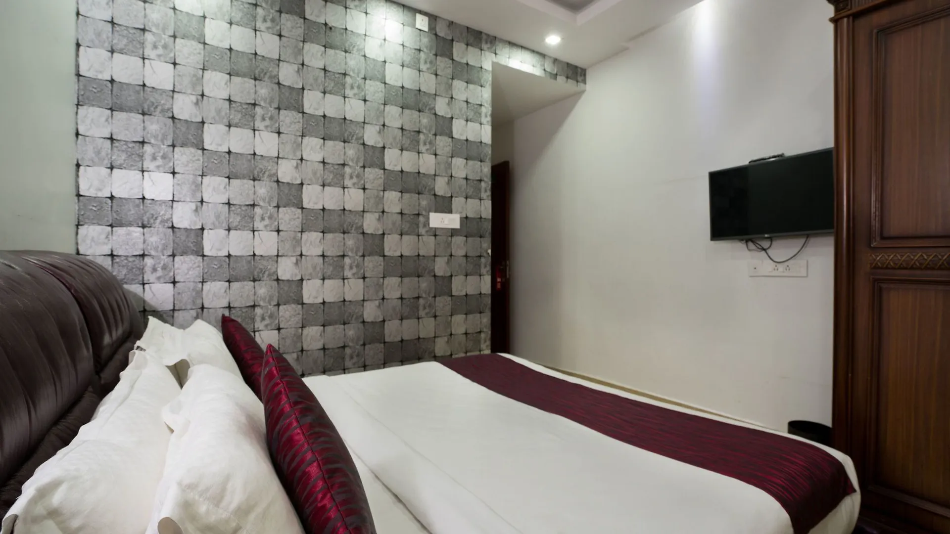מלון מונאר Oyo 9802 Parakkat Plantation Resort